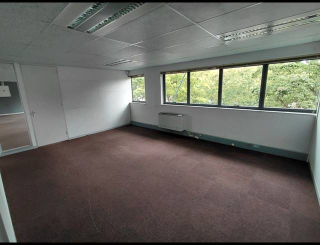 314M² OFFICE TO LET IN RANDJESPARK
